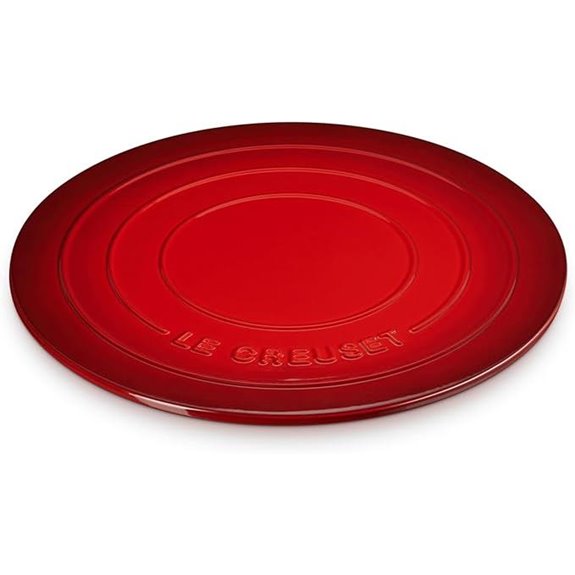 Le Creuset Stoneware Round Pizza Stone 15 in. Cerise